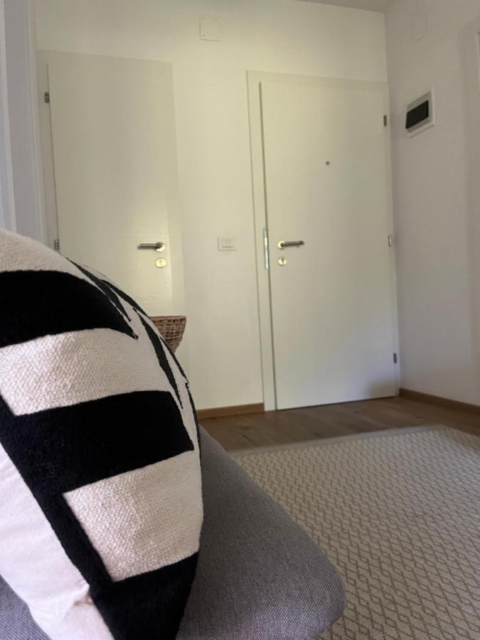 M&M Apartment แปร์กา ภายนอก รูปภาพ